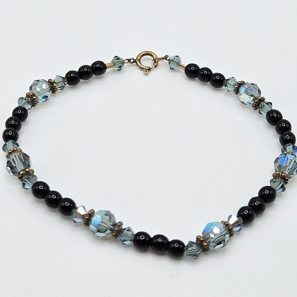 VINTAGE Glass and Crystal Dainty Beaded Bracelet 1/20 14K GF Gold Filled Clasp
